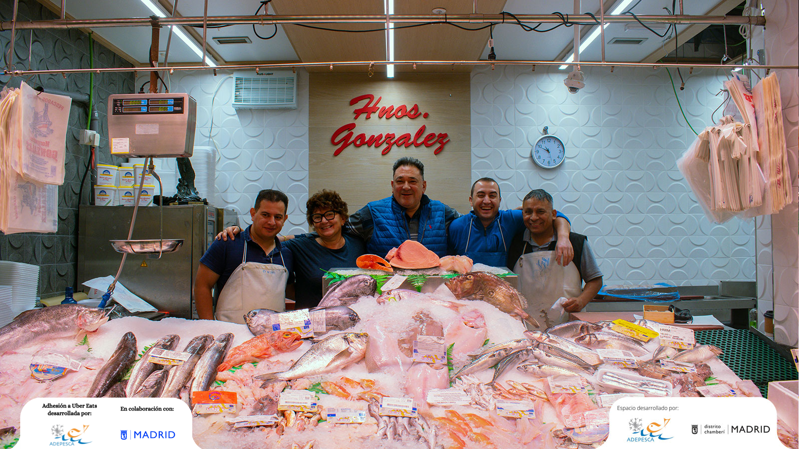 ATENDIDO POR GRANDES PROFESIONALES