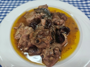 Pollo en salsa de ciruelas tarrina de  2 raciones